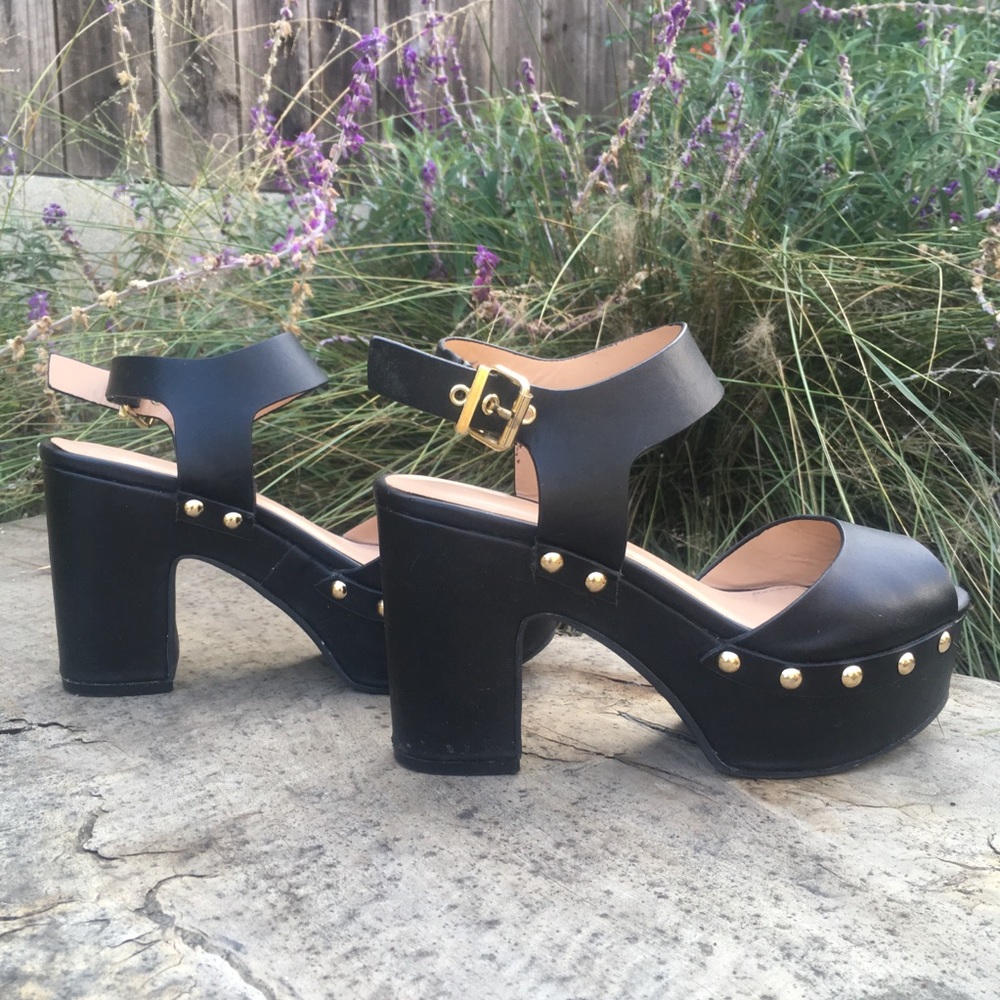 Wild Diva Lounge platform sandals